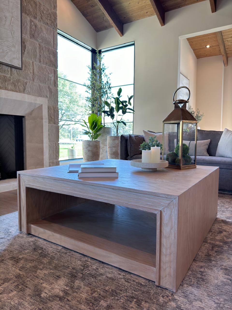 COFFE TABLE